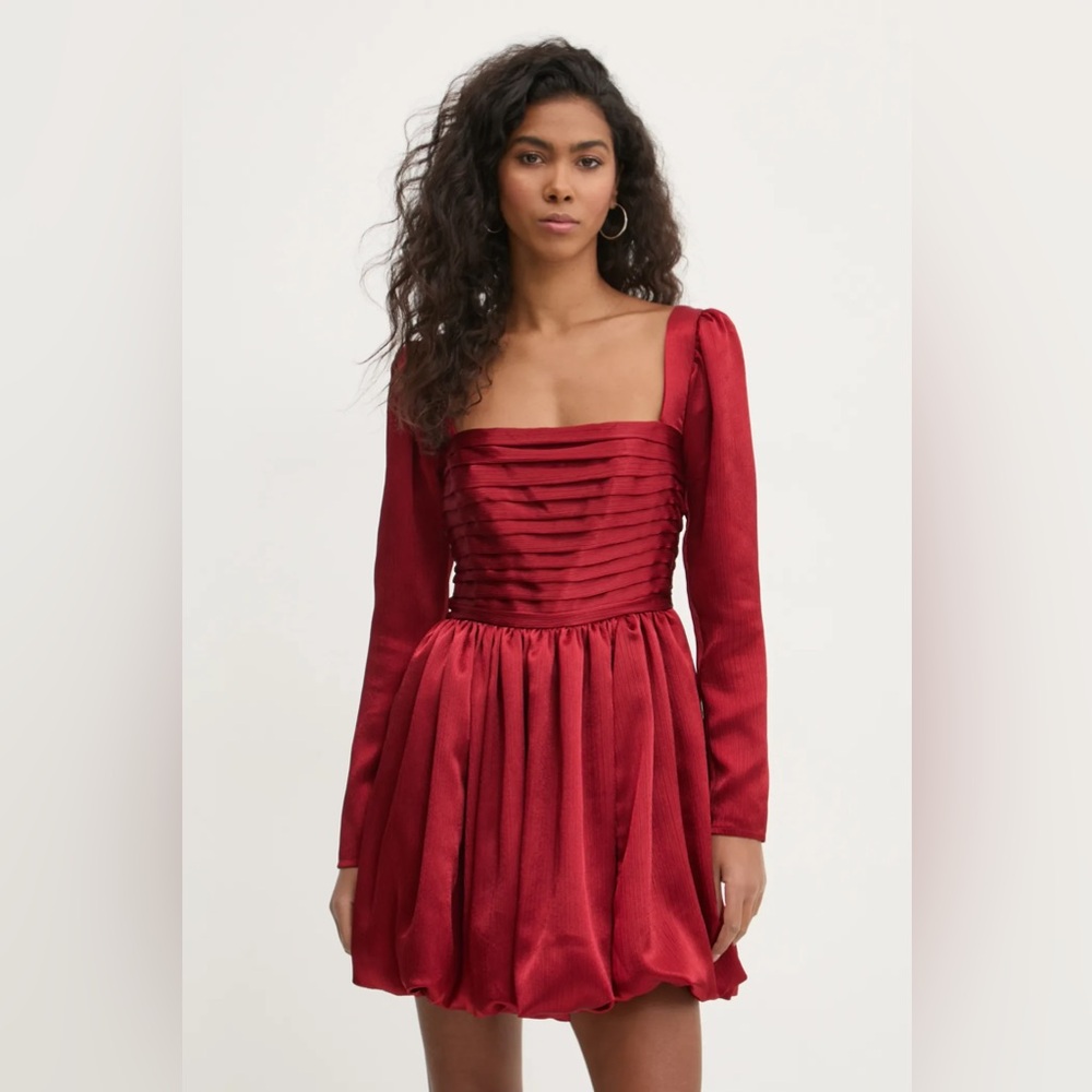 Abercrombie & Fitch Emerson Drop-Waist Satin red Dress size L tall NEW